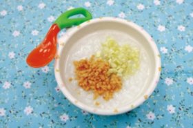 过了腊八就是年，用伊威幼儿辅食给宝宝做一碗营养粥吧