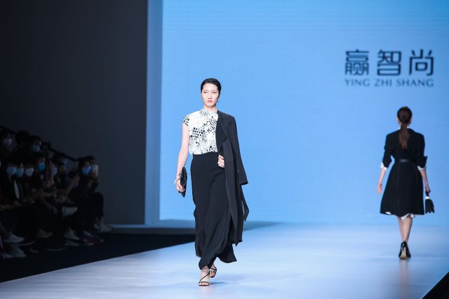 赢智尚·追溯时尚大秀完美收官，演绎职场新风尚