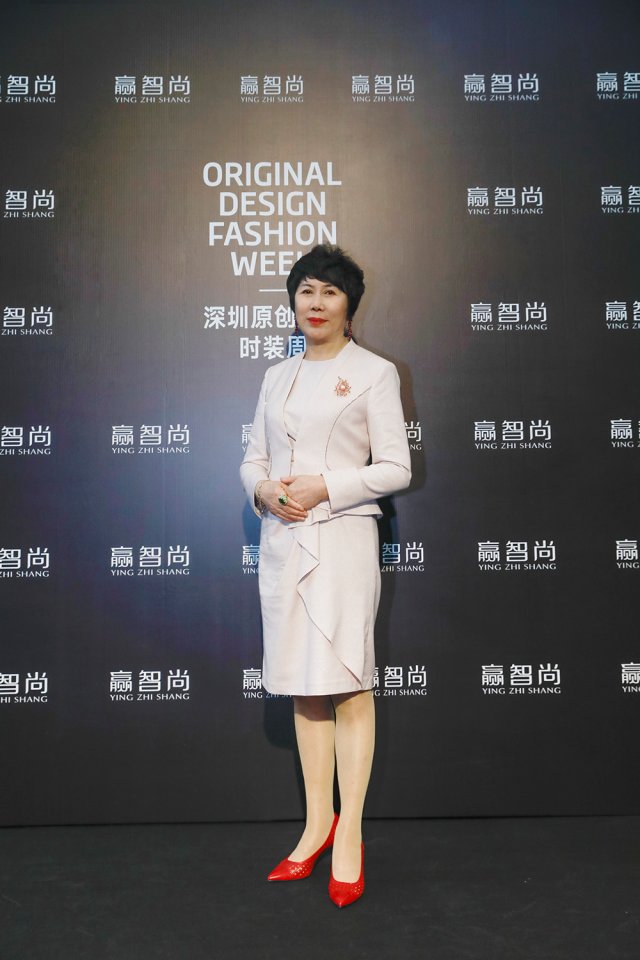 赢智尚·追溯时尚大秀完美收官，演绎职场新风尚